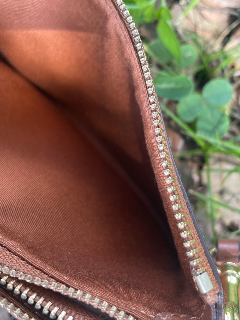 Coach Leather wristlet in Chestnut Brown with Gold Logo - Picture 4 of 5